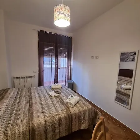Le Stanze Di Aurora بيت ضيافة 5*